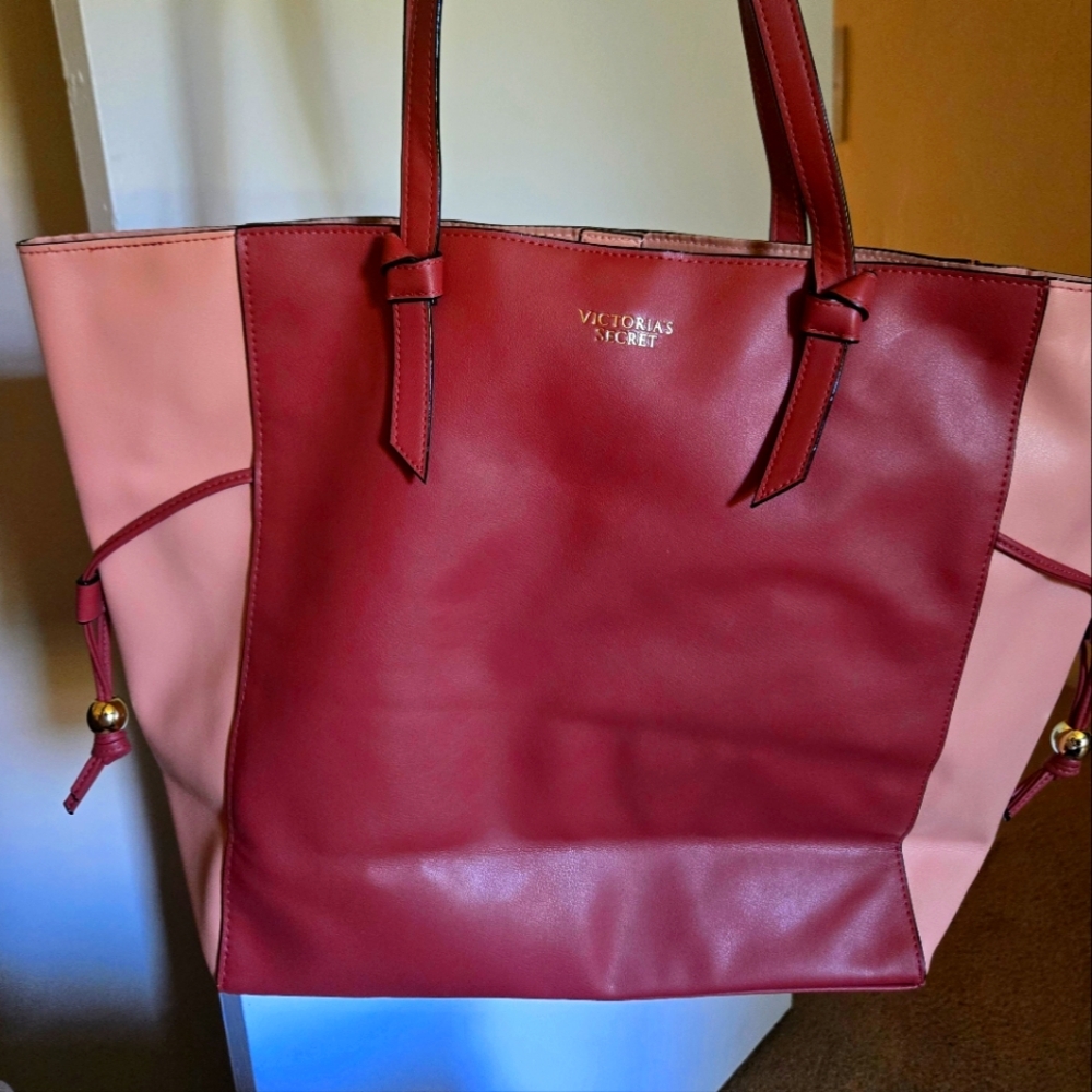 Victoria's Secret tote